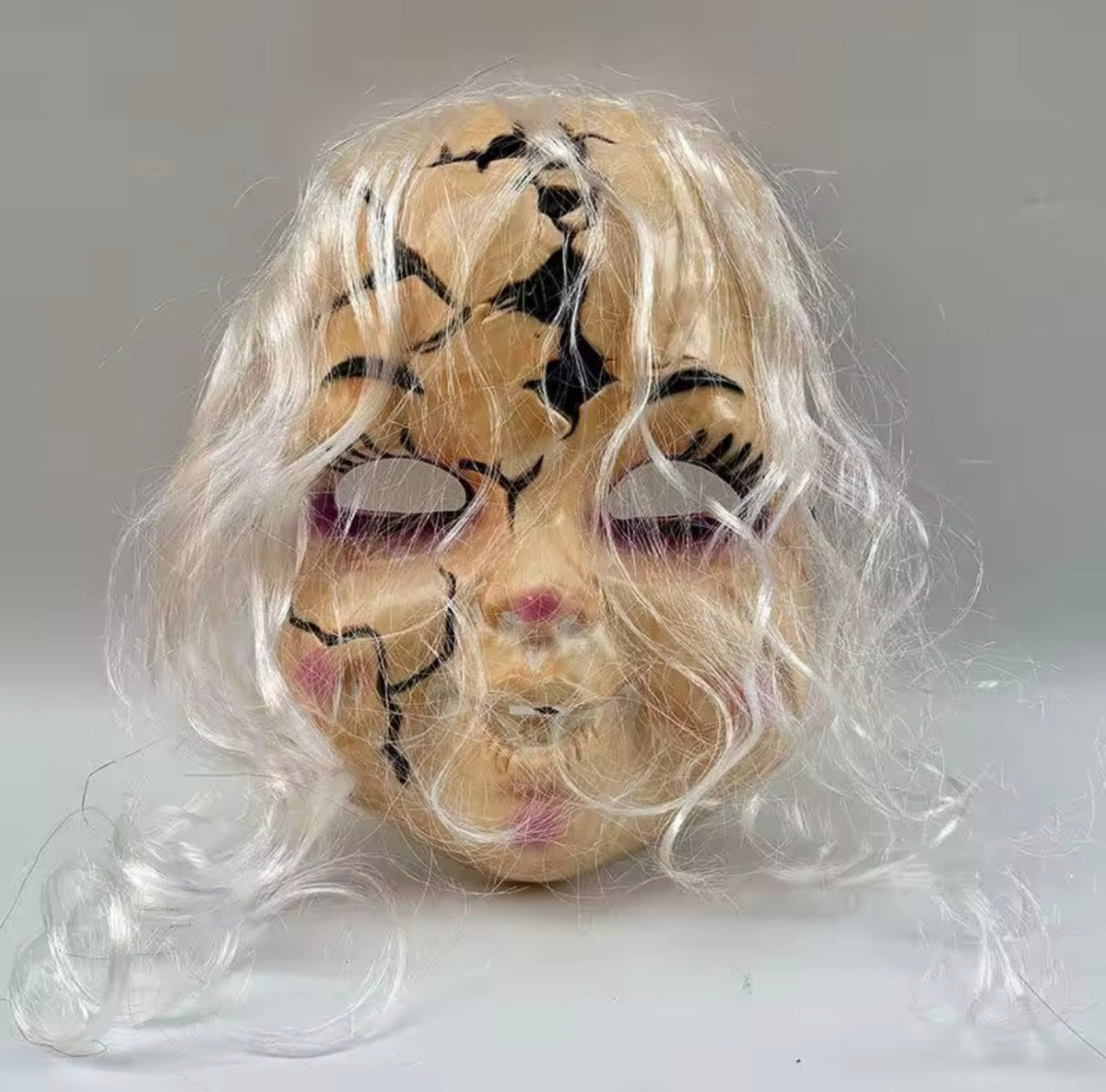 Poupée Brisée